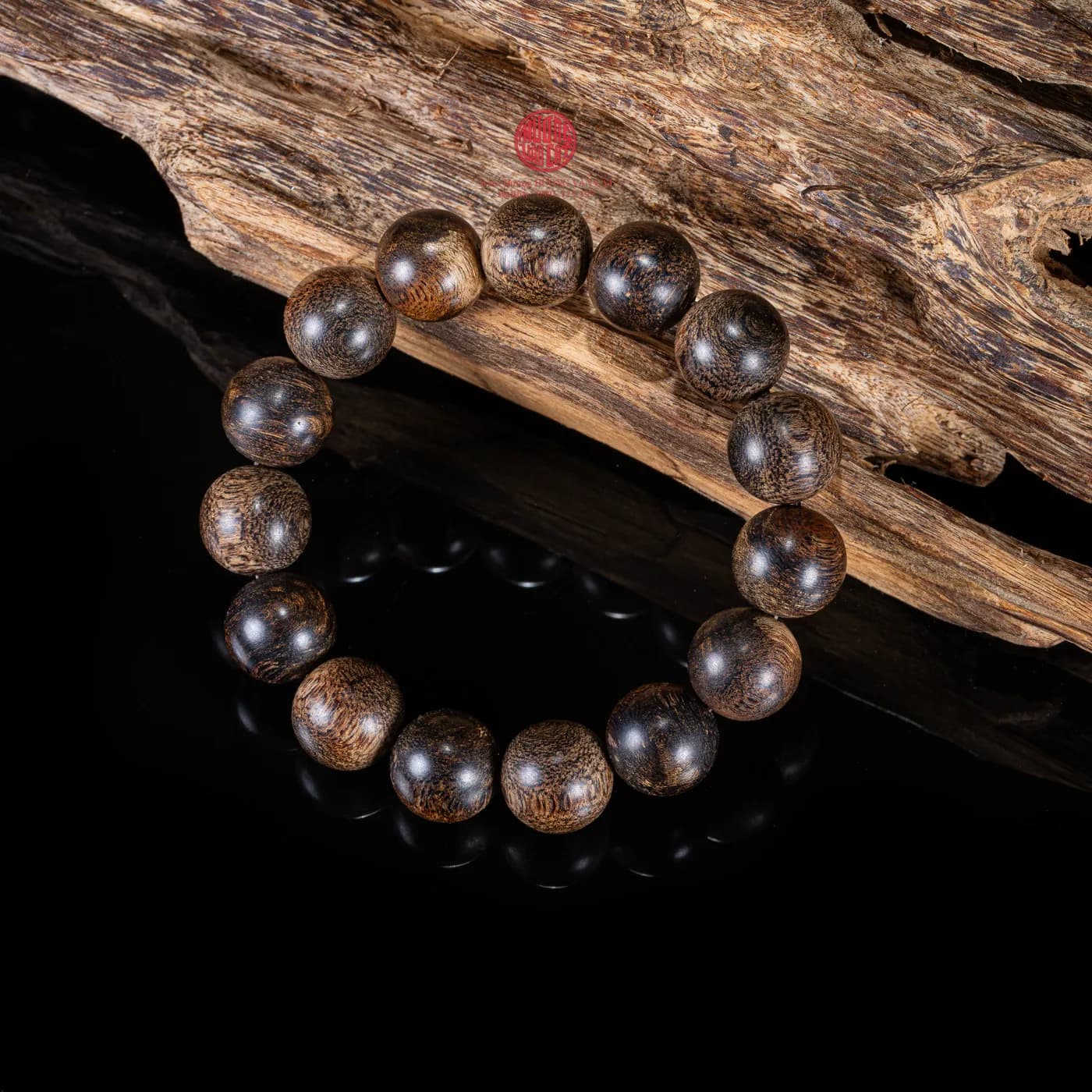 Vòng Trầm Hương Quý Hiếm Vòng Trầm Hương Quý Hiếm